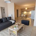 Feel At - - Near The Center Apartment Kalamata