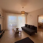 Feel At - - Near The Center Апартаменты Каламата