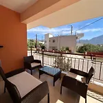 Feel At - - Near The Center Apartment Kalamata