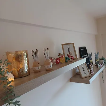 Apartment Feel At - - Near The Center *