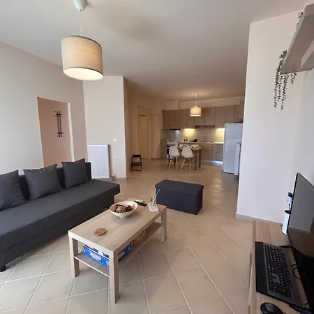 Feel At - - Near The Center Kalamata