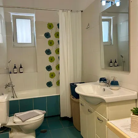 Feel At - - Near The Center Апартаменты *