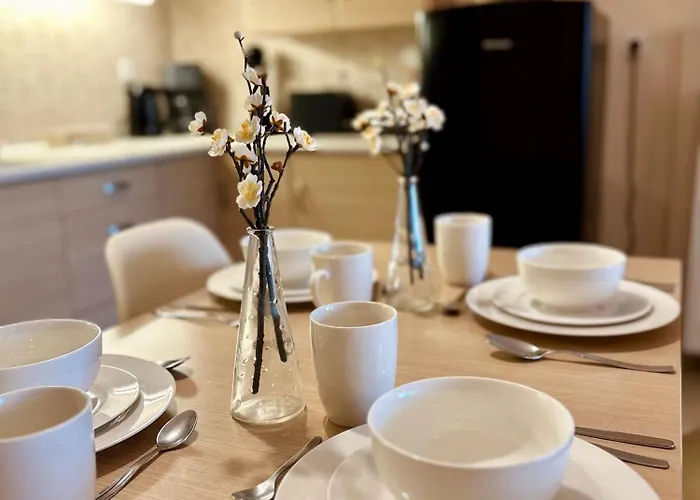 Feel At - - Near The Center