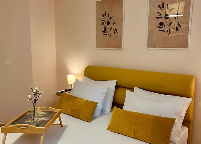 Feel At - - Near The Center 公寓 *