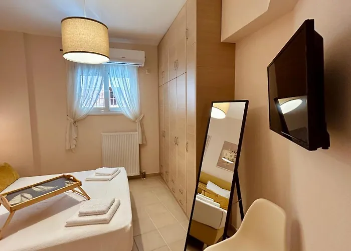 Feel At - - Near The Center 卡拉马塔